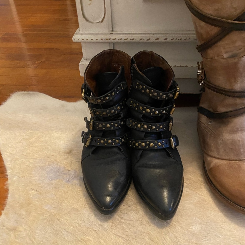 AS98 Booties Frankie